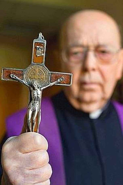 Padre Gabriele Amorth 09, exorcista oficial da diocese de Roma